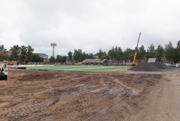 Стройтрансгаз реконструирует футбольный стадион Машиностроитель.