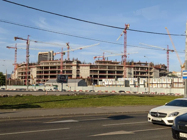 Активное строительство нового СК Олимпийский в Москве.