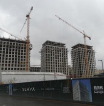 Строительство современного МФК Слава на месте бывшего часового завода «Слава».