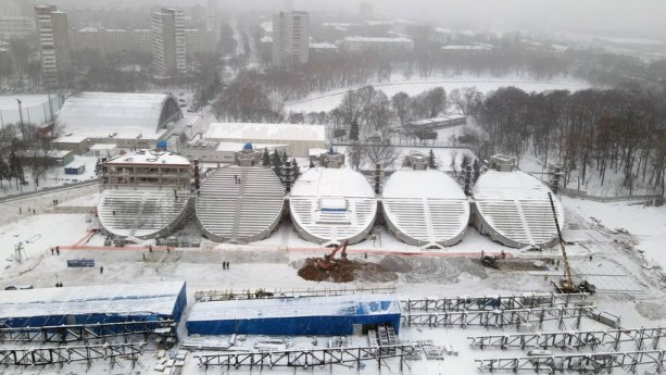 Завершить реконструкцию стадиона «Москвич» планируют в 2022 году.