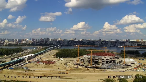 Строительство Новосибирск Арены закончат к середине 2022 г.