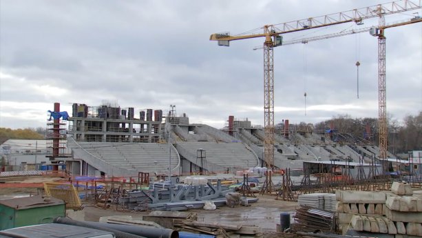 Завершить реконструкцию стадиона «Москвич» планируют в 2022 году.