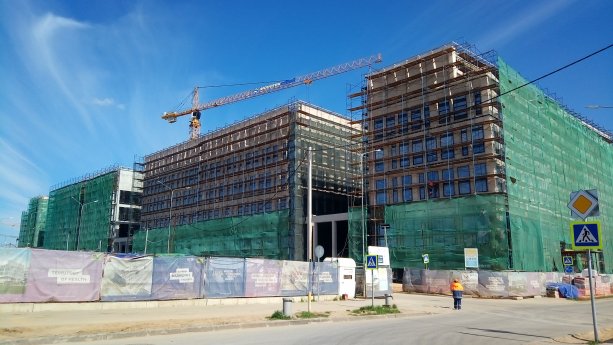 Строительство крупного Медицинского Молла в Сколково.