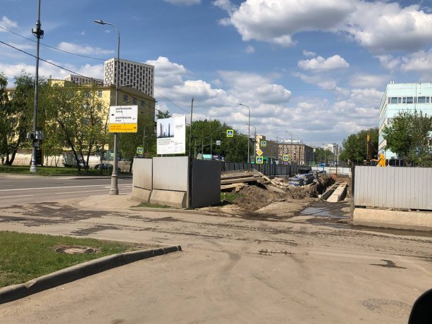 Строящийся крупный МФК UPSIDE TOWERS в Огородном проезде 2-4