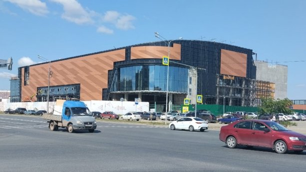 Строящийся спортивный комплекс «РМК-Арена» в Челябинске.