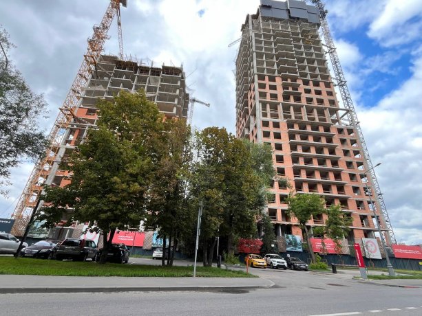 Строительство жилого квартала «Изадние» Брусника.