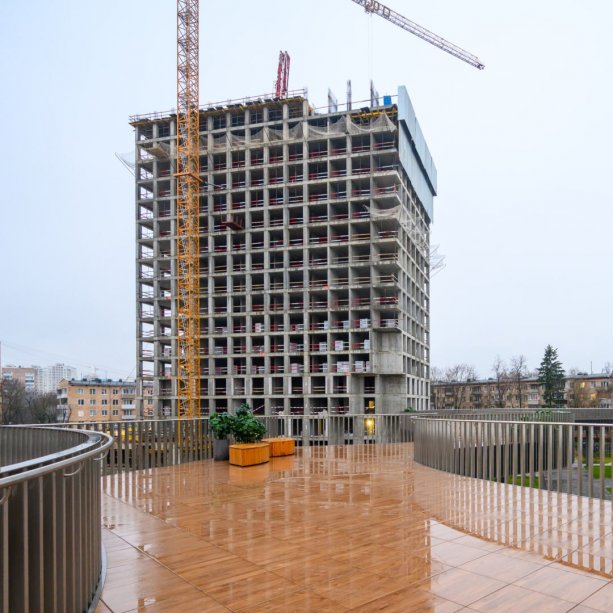 Строительство крупного ЖК VERY 3-й этап.