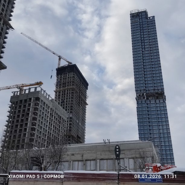 Строящийся крупный МФК UPSIDE TOWERS в Огородном проезде 2-4