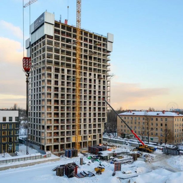 Строительство крупного ЖК VERY 3-й этап.