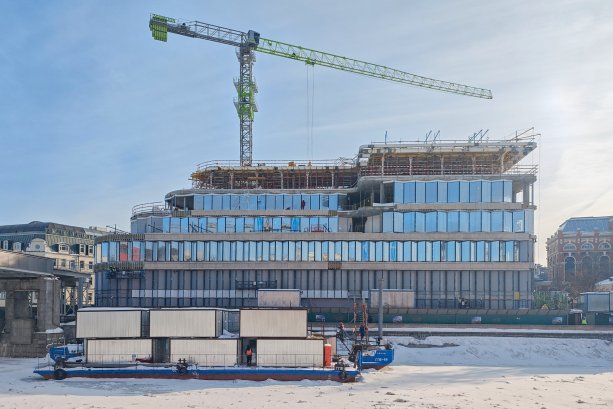 Новый строящийся офисный центр Сибур Тауэр на Якиманке.