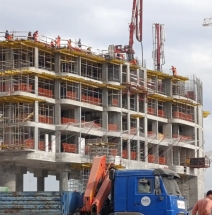 Строительство масштабного 14-го квартала в составе ЖК Остров.